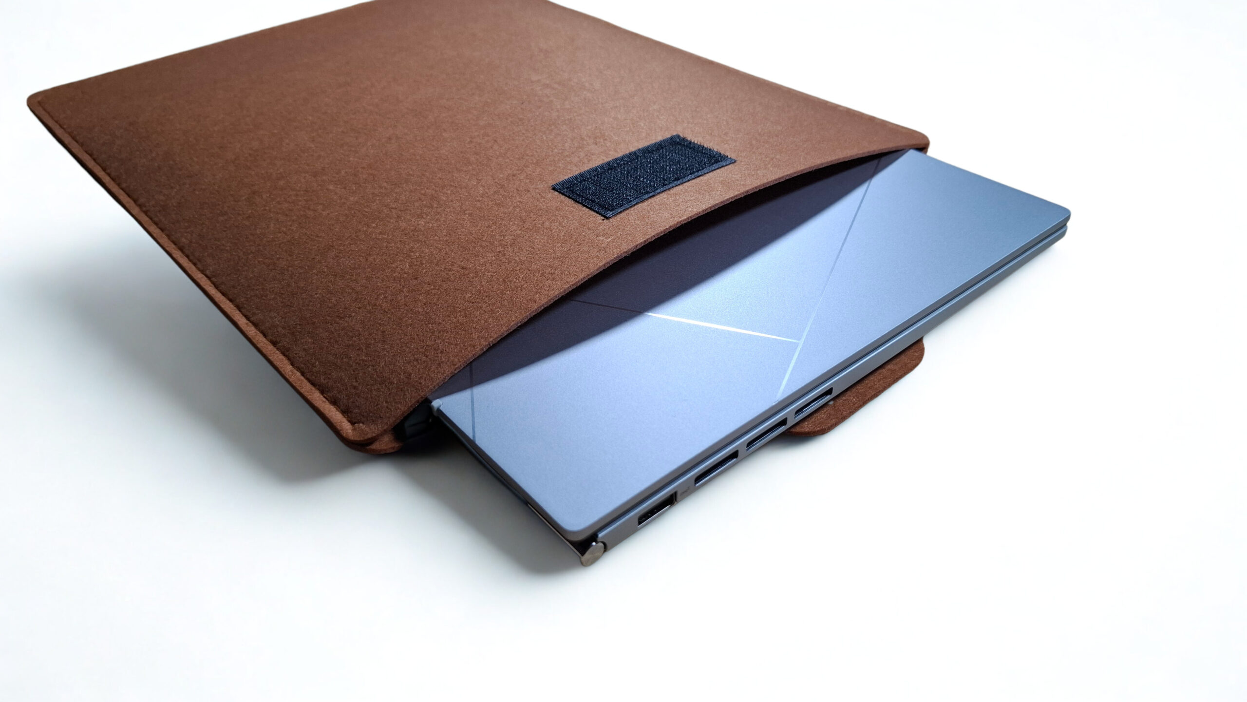 Funda para Laptop Minimalista - Image 18